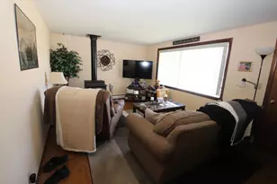 1717 Jackson St, New Holstein, WI 53061 - Photo 3