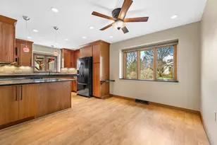 N78W15339 Haymeadow Rd, Menomonee Falls, WI 53051 - Photo 17