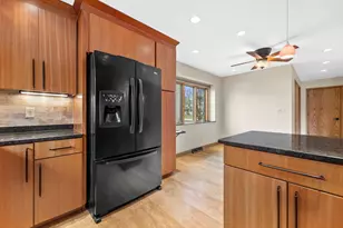 N78W15339 Haymeadow Rd, Menomonee Falls, WI 53051 - Photo 13