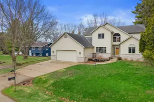 4009 Hickory Knoll Rd, Delafield, WI 53029 - Photo 39