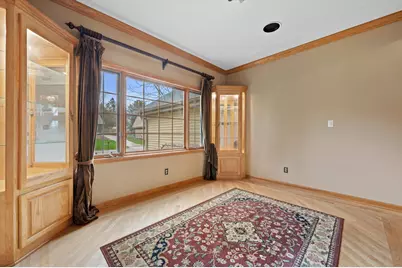 4009  Hickory Knoll Rd, Delafield, WI 53029 - Photo 5