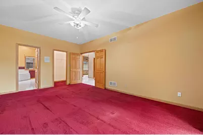 4009  Hickory Knoll Rd, Delafield, WI 53029 - Photo 17