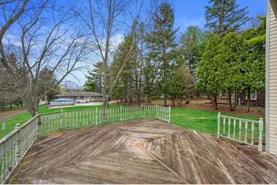 4009  Hickory Knoll Rd, Delafield, WI 53029 - Photo 35