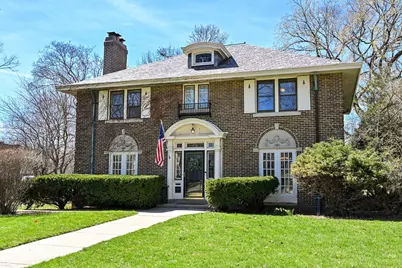 6139  Washington Cir, Wauwatosa, WI 53213 - Photo 1