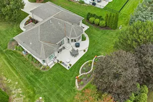 6748 S Yale Dr, Franklin, WI 53132 - Photo 41