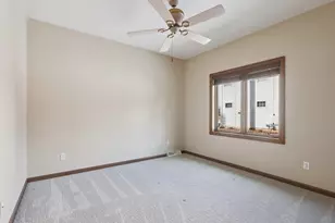 6748 S Yale Dr, Franklin, WI 53132 - Photo 23