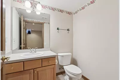 6748 S Yale Dr, Franklin, WI 53132 - Photo 27