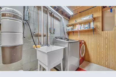 3415 N 49th Pl, Sheboygan, WI 53083 - Photo 23