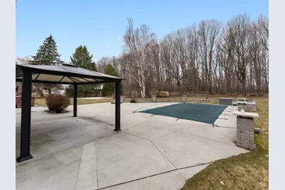 5304  Woodland Dr, Two Rivers, WI 54241 - Photo 7