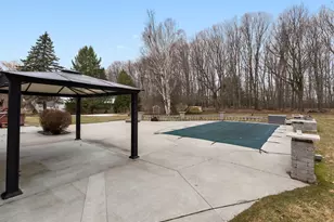 5304 Woodland Dr, Two Rivers, WI 54241 - Photo 7