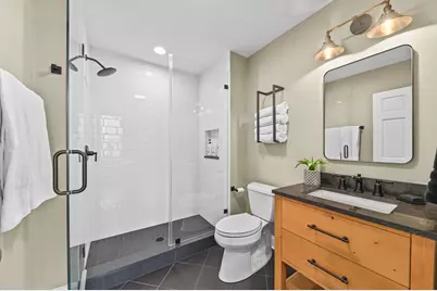 205 N Water St #404, Milwaukee, WI 53202 - Photo 19