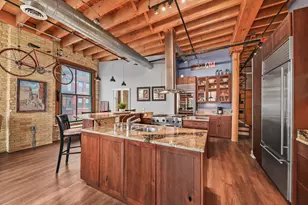 205 N Water St, Milwaukee, WI 53202 - Photo 7