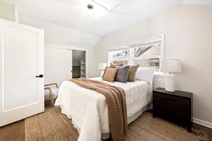 5122 N Diversey Blvd, Whitefish Bay, WI 53217 - Photo 13