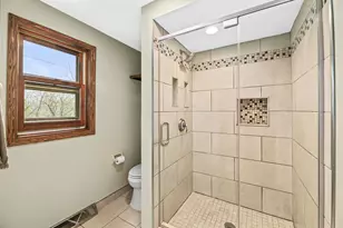 406 Crescent Ln, Thiensville, WI 53092 - Photo 35