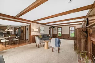 406 Crescent Ln, Thiensville, WI 53092 - Photo 9