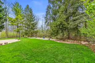 406 Crescent Ln, Thiensville, WI 53092 - Photo 29