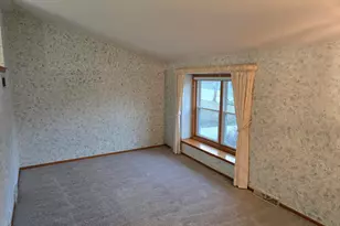 9325 W Darnel Ave, Milwaukee, WI 53224 - Photo 9