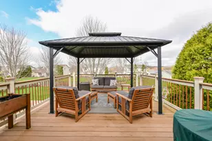 2456 Emslie Dr, Waukesha, WI 53188 - Photo 9