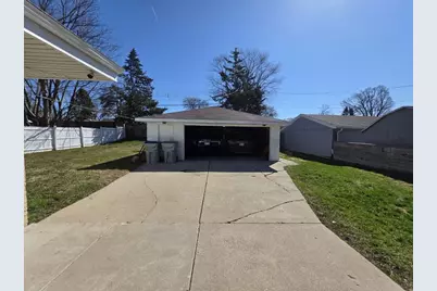 5654 N 90th St, Milwaukee, WI 53225 - Photo 13