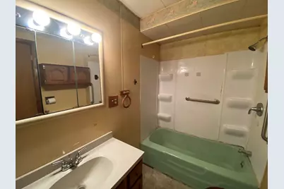 210 S Oak St, Crivitz, WI 54114 - Photo 13