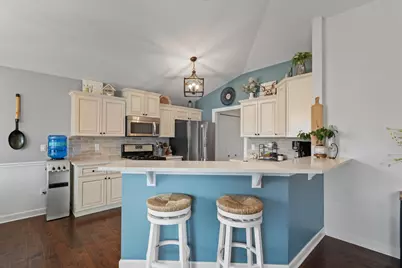 724  Joshua Ln, Lake Geneva, WI 53147 - Photo 15