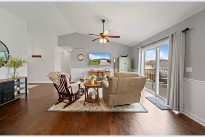 724  Joshua Ln, Lake Geneva, WI 53147 - Photo 7