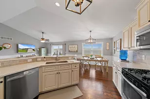 724 Joshua Ln, Lake Geneva, WI 53147 - Photo 17