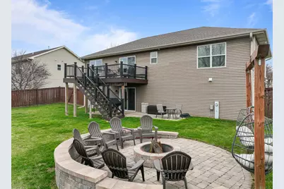 724  Joshua Ln, Lake Geneva, WI 53147 - Photo 3