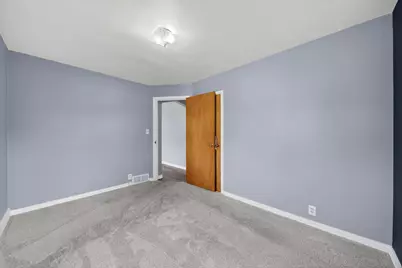 1217  Macarthur Ave, Sheboygan, WI 53083 - Photo 13