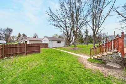 1217  Macarthur Ave, Sheboygan, WI 53083 - Photo 7