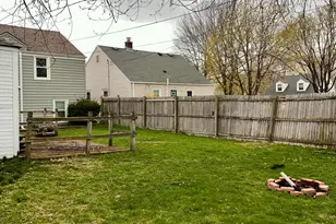 4640 N Woodruff Ave, Whitefish Bay, WI 53211 - Photo 11