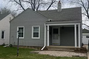 4640 N Woodruff Ave, Whitefish Bay, WI 53211 - Photo 1