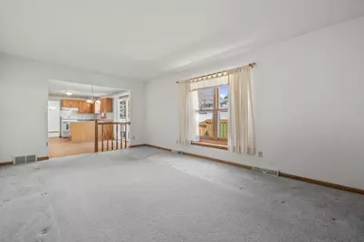 716  Appaloosa Trl, Racine, WI 53402 - Photo 17