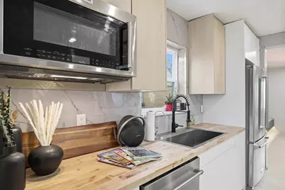 5440 N Navajo Ave, Glendale, WI 53217 - Photo 17