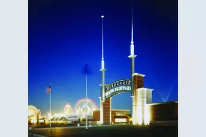 1022 S 90th St, West Allis, WI 53214 - Photo 47