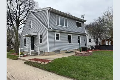 1022 S 90th St, West Allis, WI 53214 - Photo 7