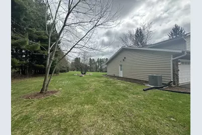 W309N174  Maple Ave, Delafield, WI 53188 - Photo 23