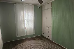 956 Circle Dr, Manitowoc, WI 54220 - Photo 15