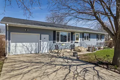 217  Grant St, Caledonia, MN 55921 - Photo 1