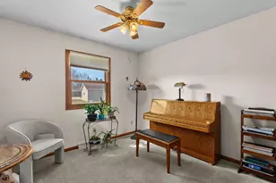 1737 Cedar Ct, Manitowoc, WI 54220 - Photo 13