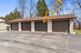 910 E Cedar Ave, Manitowoc, WI 54220 - Photo 19