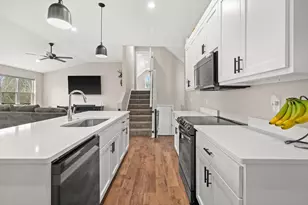 261 Cardinal Dr, Sullivan, WI 53178 - Photo 5