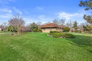 3381 S Highpointe Dr, New Berlin, WI 53151 - Photo 17