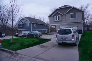 534 S Gault St, Whitewater, WI 53190 - Photo 3