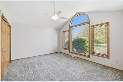 215  Kirkham Ct, Brookfield, WI 53045 - Photo 23