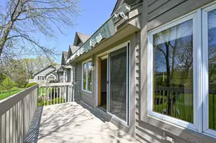 215 Kirkham Ct, Brookfield, WI 53045 - Photo 9