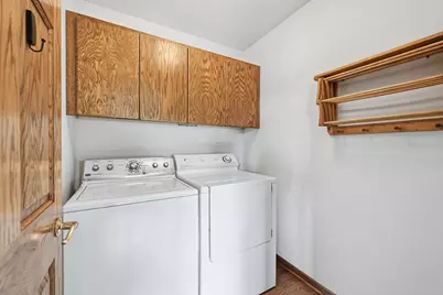 215  Kirkham Ct, Brookfield, WI 53045 - Photo 25