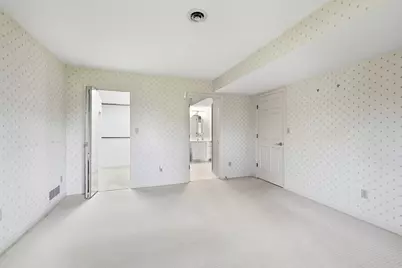 215  Kirkham Ct, Brookfield, WI 53045 - Photo 33