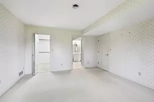 215 Kirkham Ct, Brookfield, WI 53045 - Photo 33