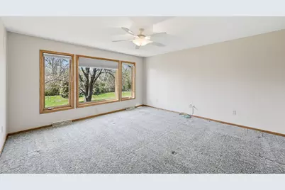215  Kirkham Ct, Brookfield, WI 53045 - Photo 17